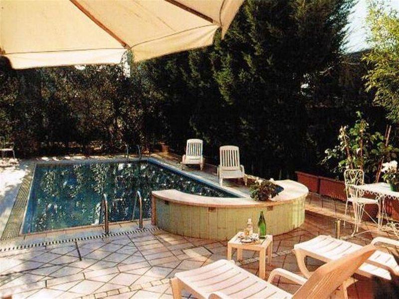 Hotel Nuovo Savi Montecatini Terme Exteriör bild
