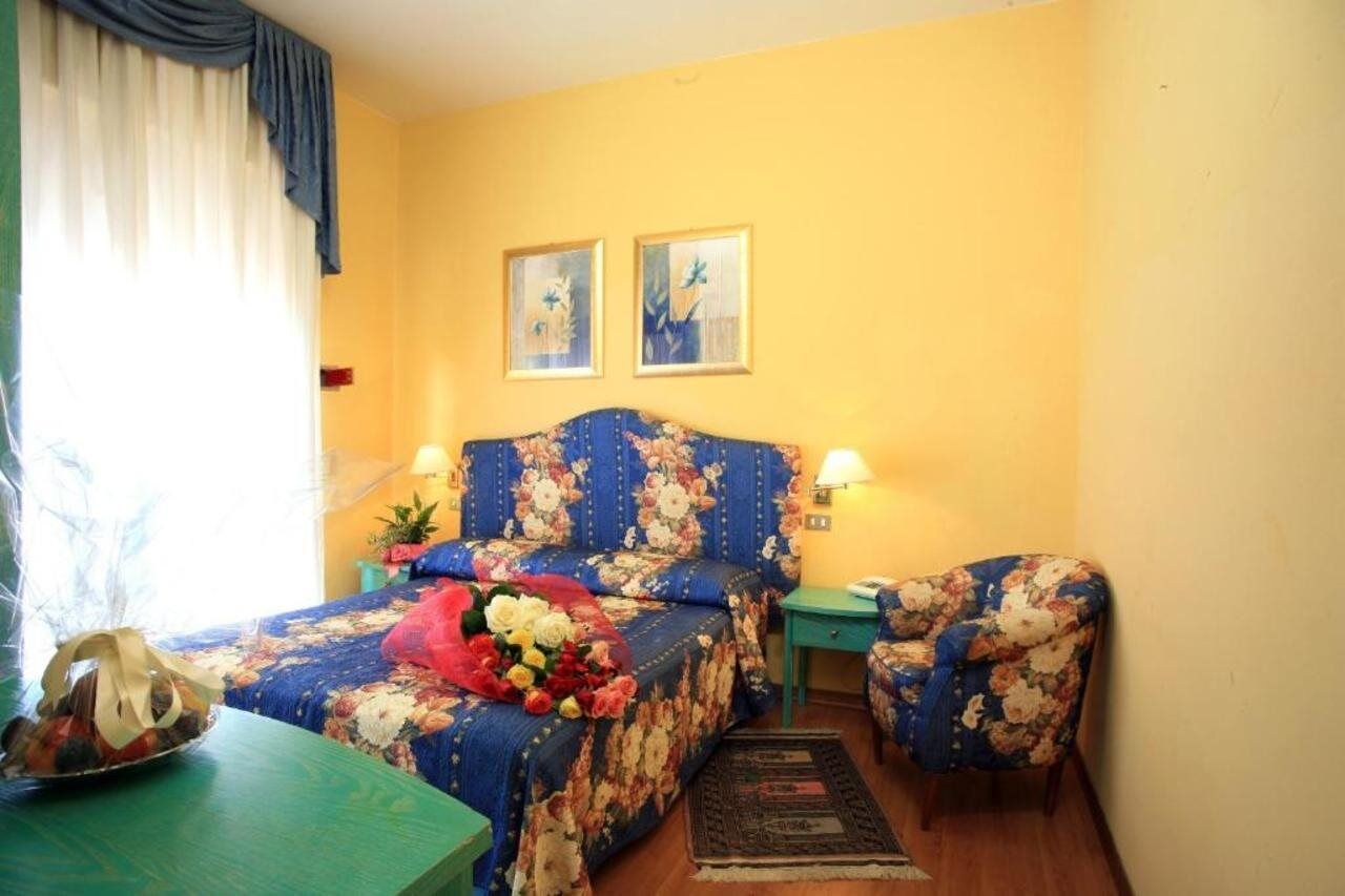 Hotel Nuovo Savi Montecatini Terme Exteriör bild